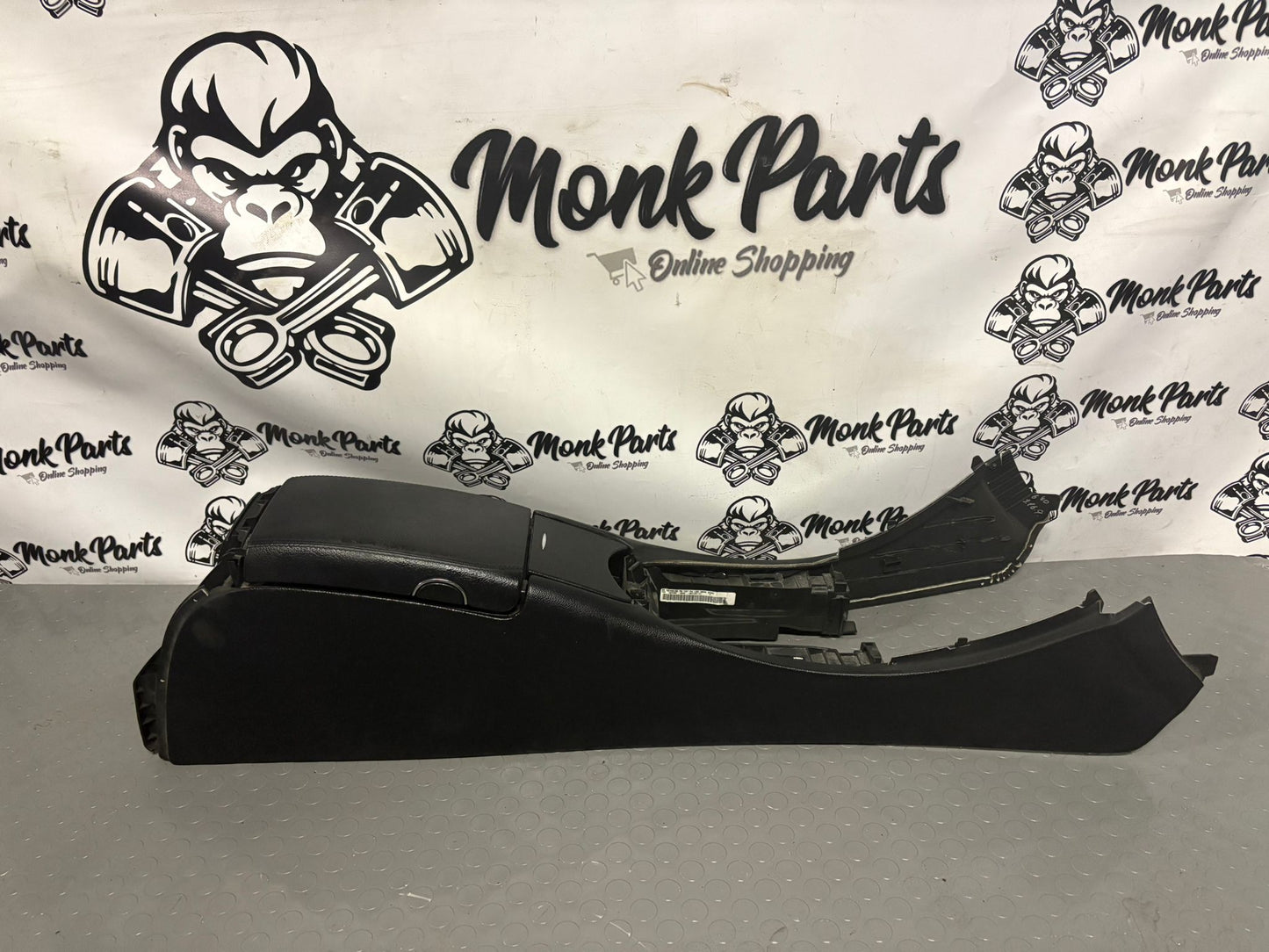Consola central apoyabrazos MERCEDES CLS W219 Original