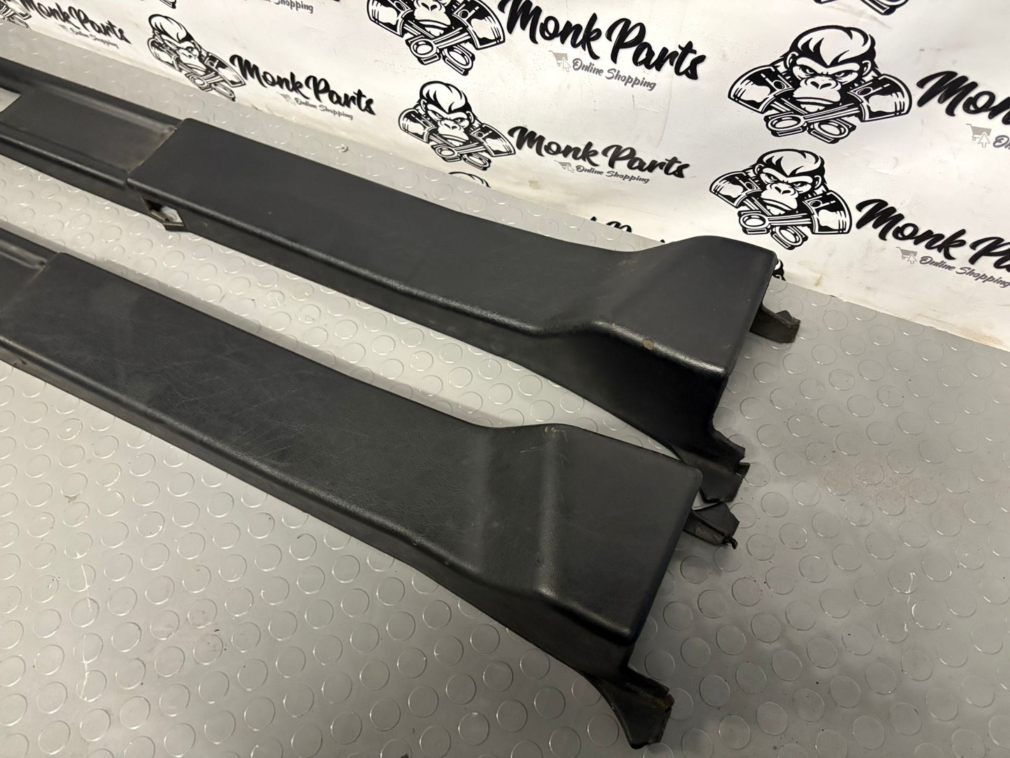 Molduras pilar b MERCEDES G W463 A4636900426 A4636900326