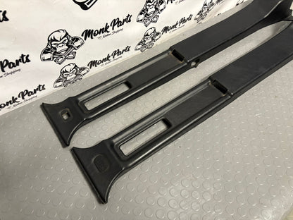 Molduras pilar b MERCEDES G W463 A4636900426 A4636900326