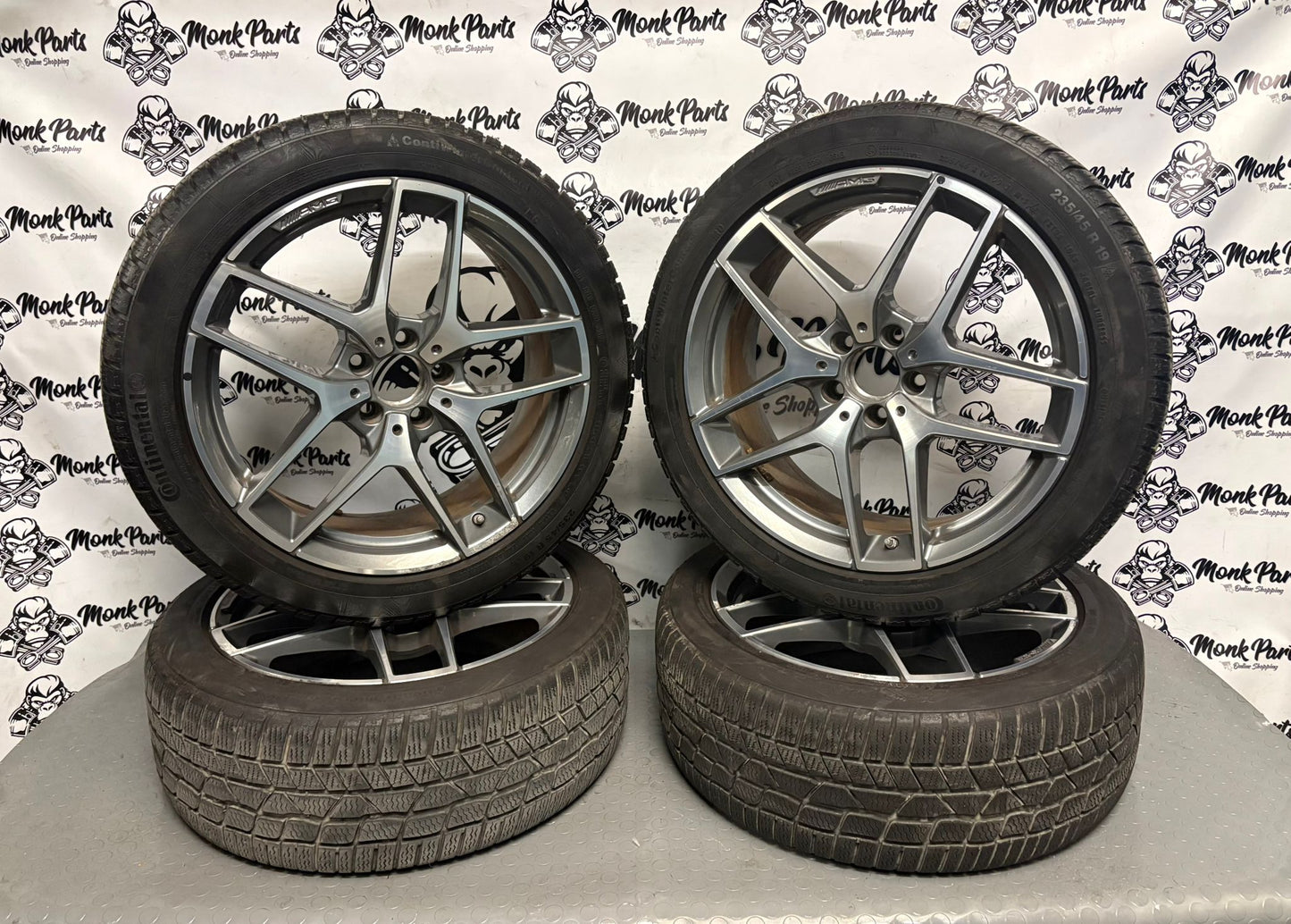 Llantas con neumático 19'' MERCEDES GLA 45 AMG Originales A1564013000