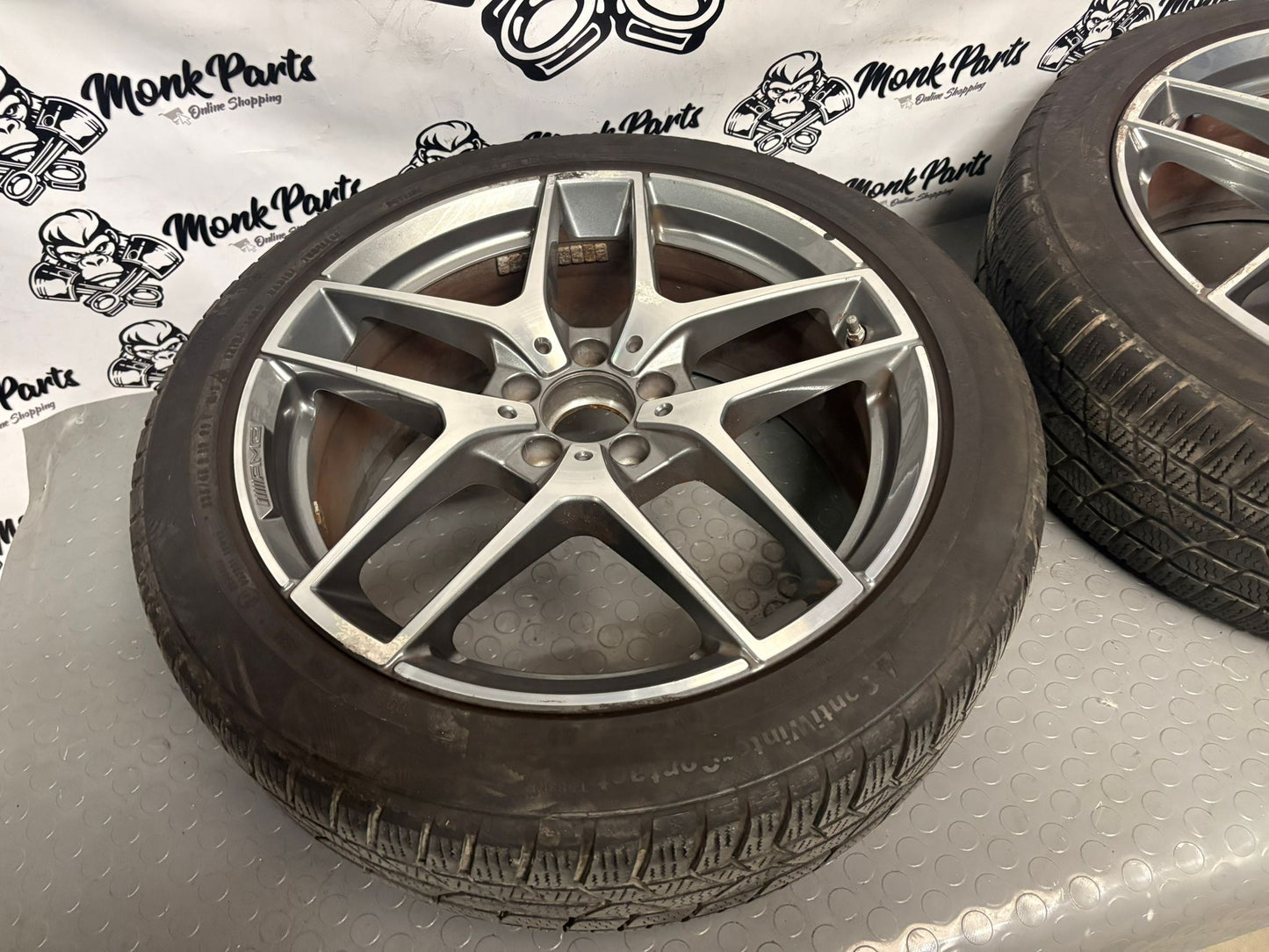 Llantas con neumático 19'' MERCEDES GLA 45 AMG Originales A1564013000