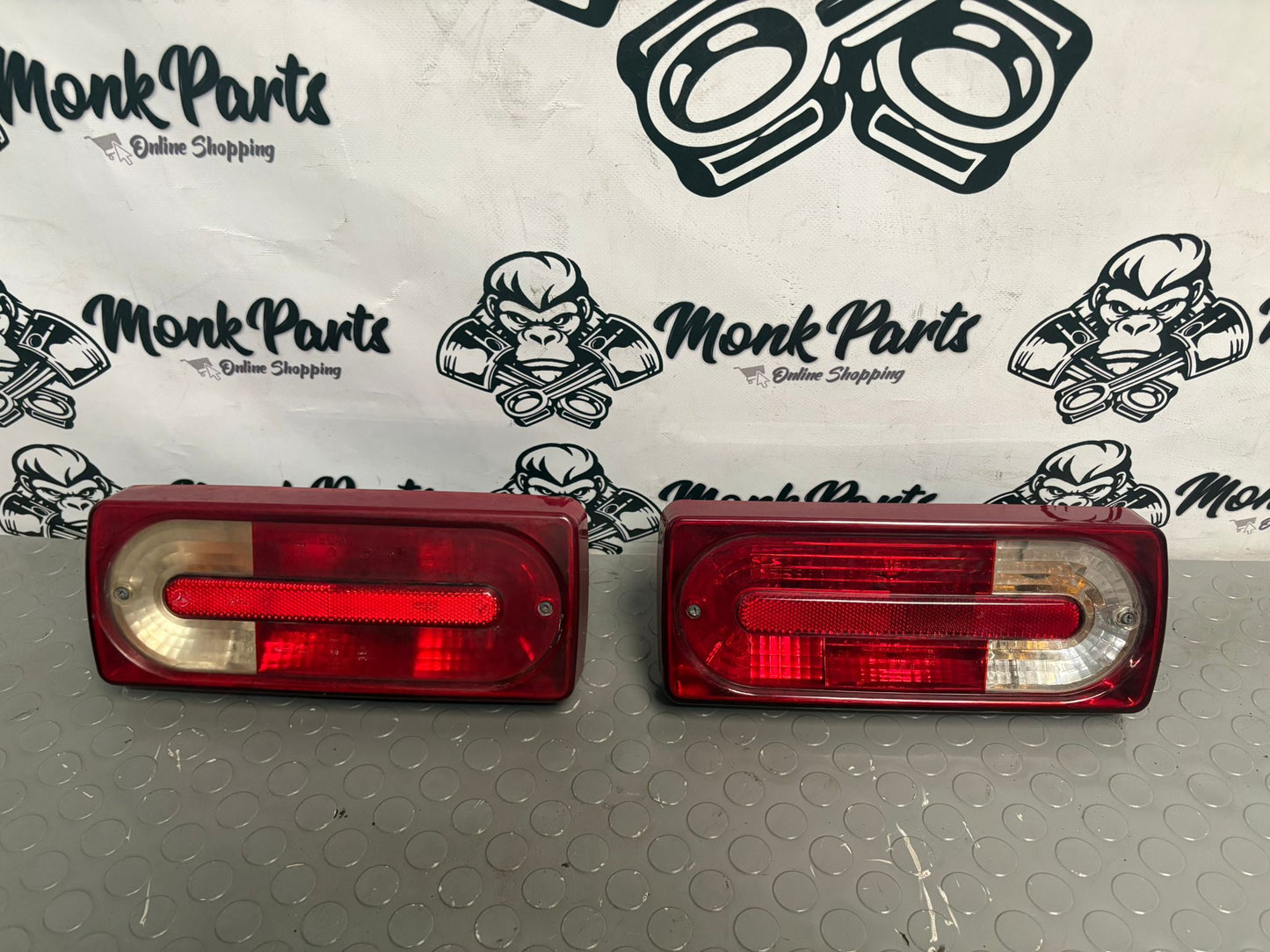 Faros traseros MERCEDES G W463 Originales A4638201964