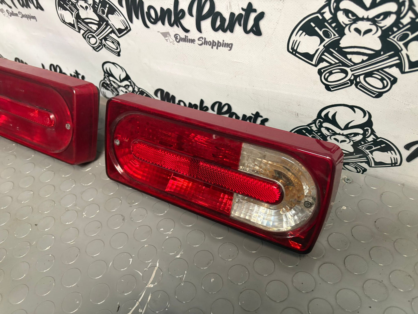 Faros traseros MERCEDES G W463 Originales A4638201964