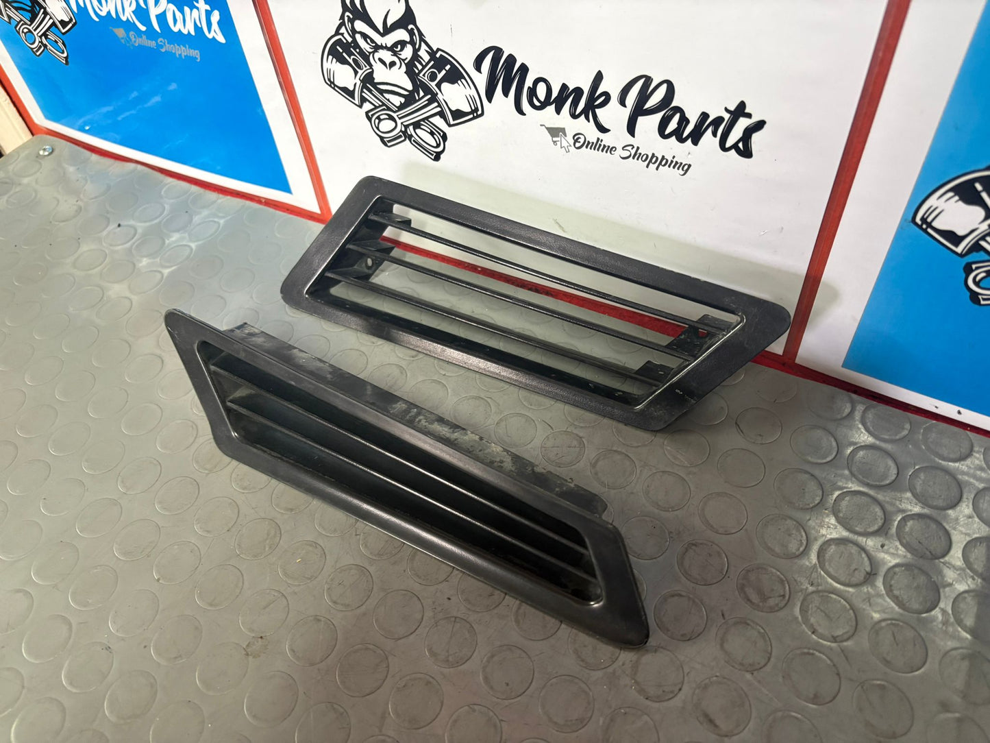 Rejillas ventilacion aleta MERCEDES G 55 AMG W463 A4638810185 4638810085P