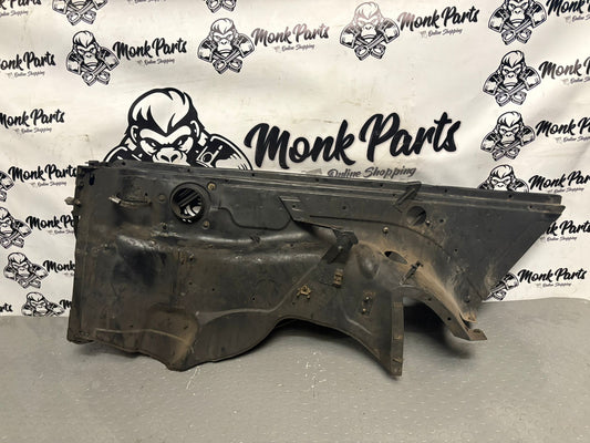 Separador derecho vano motor MERCEDES G W463