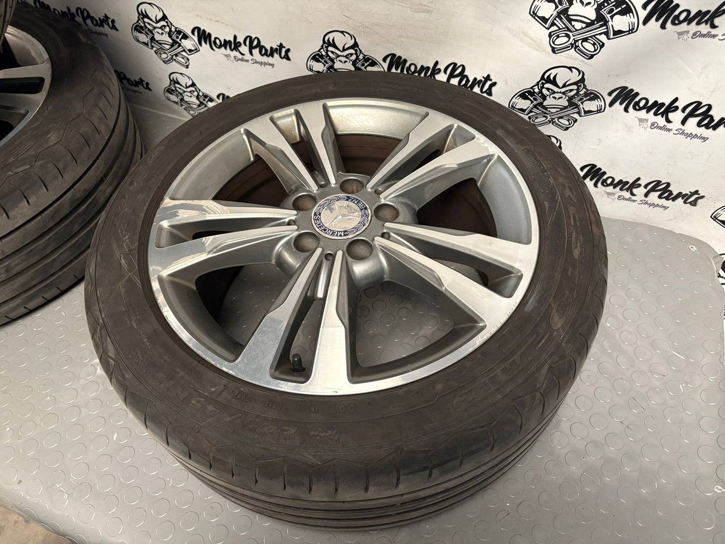 Llantas con neumático MERCEDES 17'' Originales