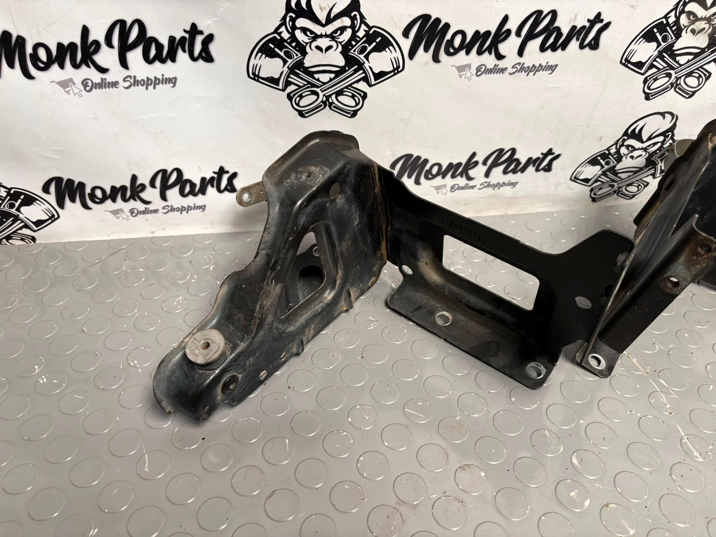 Soportes faro delantero BMW Z4 E85 E86 51717197211 51717197212 (precio unidad)