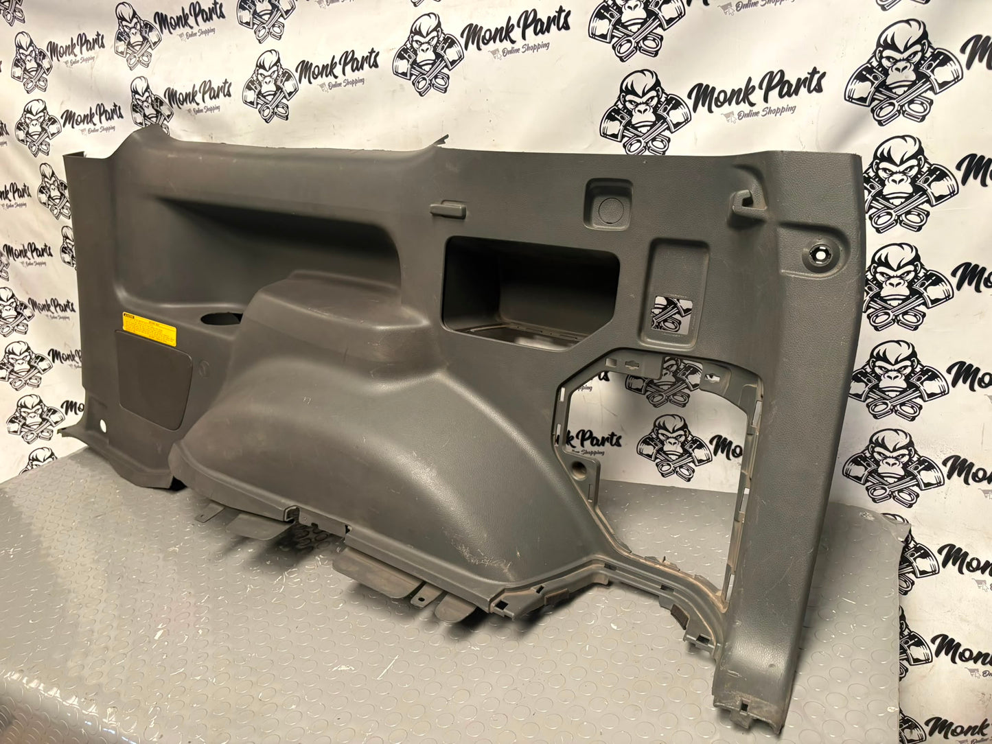 Panel trasero derecho TOYOTA LAND CRUISER 150 155 3p 64730-60050