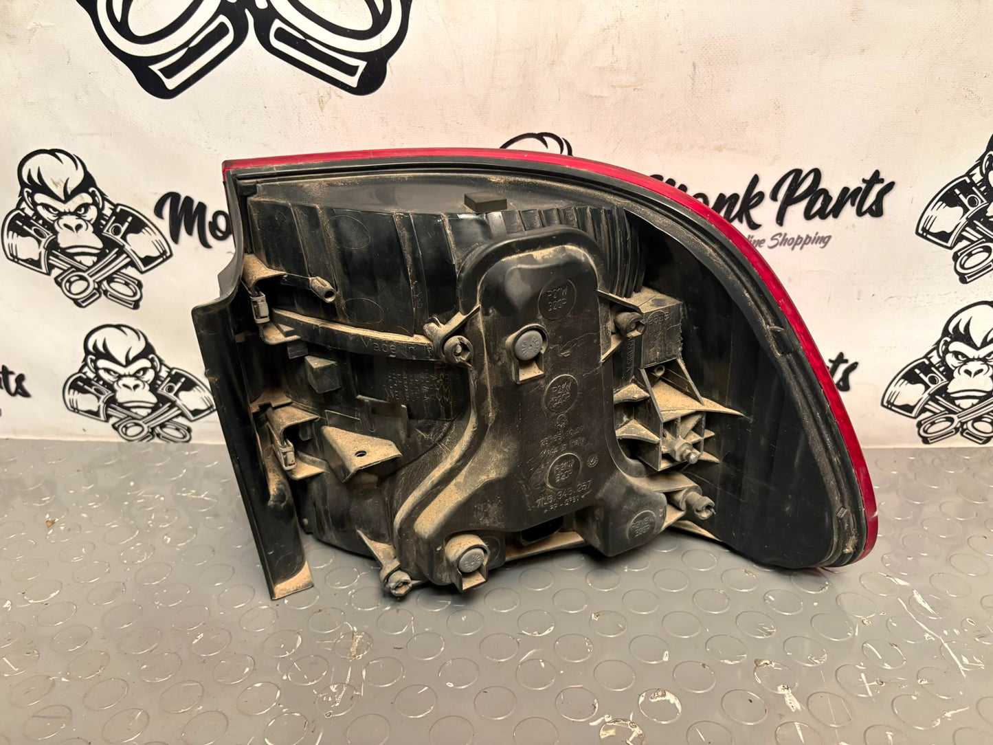 Faro trasero izquierdo PORSCHE CAYENNE 955 7L5945095