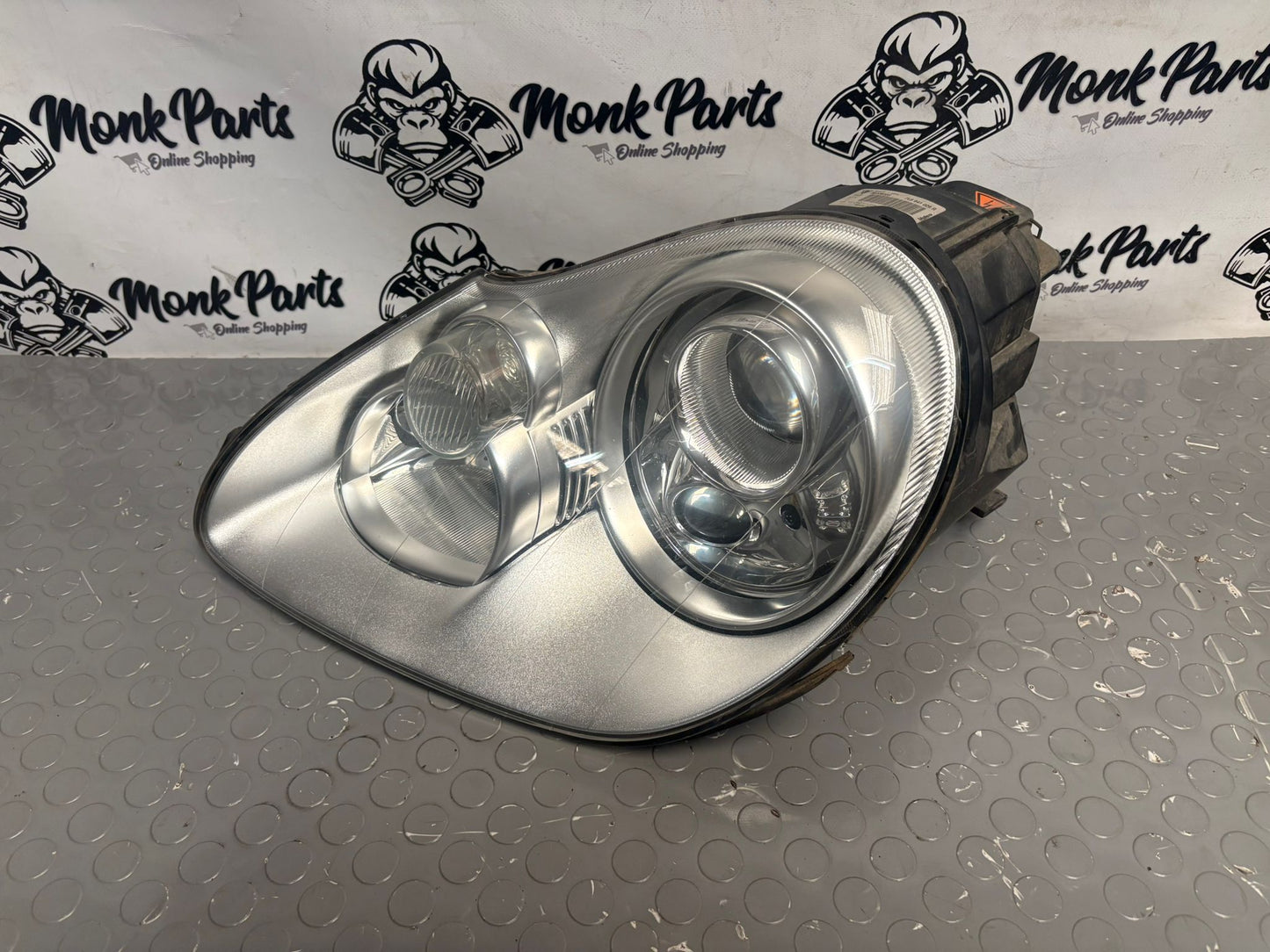 Faro delantero izquierdo xenón PORSCHE CAYENNE 955 7L5941029R