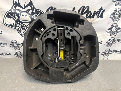 Caja herramientas maletero RENAULT TWINGO II 8200720581