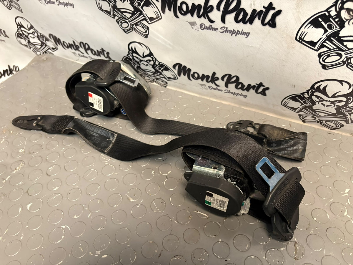 Cinturón trasero PORSCHE CAYENNE 955 y VW TOUAREG 7L0857705K 7L0857706K (precio unidad)
