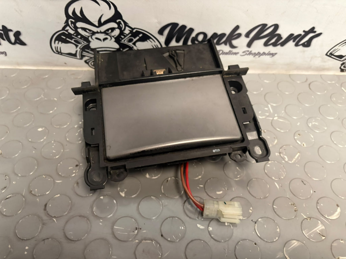 Cenicero BMW SERIE 5 E60 E61 7034087