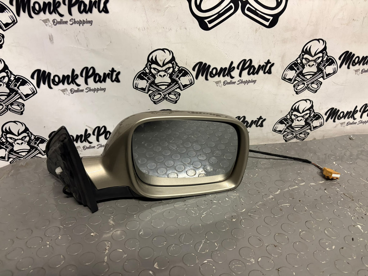 Retrovisor derecho VOLKSWAGEN TOUAREG 7L