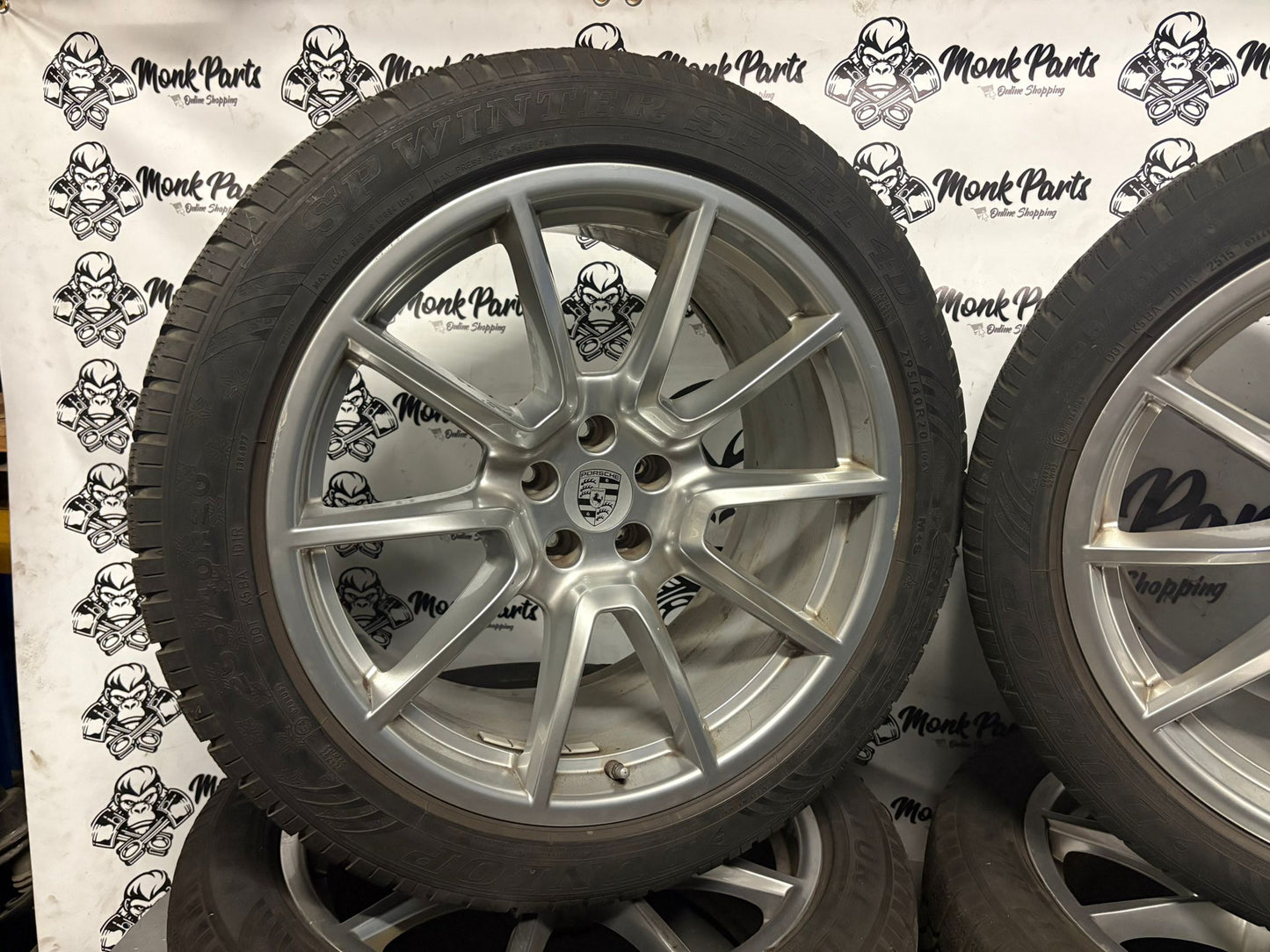 Llantas con neumático PORSCHE MACAN GTS 20'' Originales