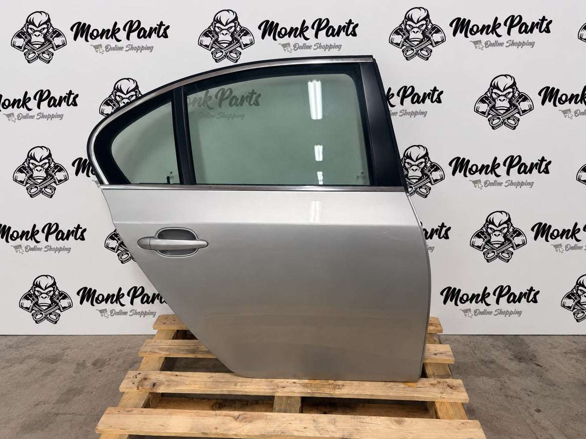 Puerta trasera derecha BMW SERIE 5 E60 Original